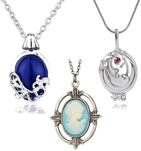 YouU The Vampire Diar.s Schmuck Aufkleber Set Daywalking Katherine Saphir Kristall Halsketten Elena Gilbert Eröffnung Eisenkraut Medaillon Anhänger Bronzekopf Stein Halskette Gesamt 23 Stück