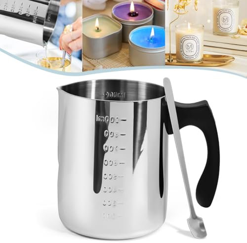 Zuxbolf Jarra para Hacer Velas de 900ml con Graduación y 1 Cuchara Agitadora Recipiente para Derretir Cera para Velas de Acero inoxidable 304 con Mango Crisol para Fundir Cera para Velas