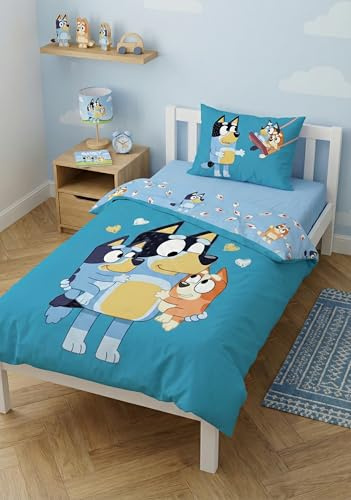 Bluey Babybettwäsche 100x135 + Kissenbezug 40x60 Baumwolle Familie Oeko-Tex | Wendbare Baby-Bettwäsche | Innige Umarmung zwischen Bluey und Papa | Naturbaumwolle weich atmungsaktiv Oeko-Tex | 0-3