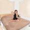 Sacred Weapon Splash Blanket – Deluxe-Plüsch-Matratzenschoner – VIP wasserdichte Fleecedecke – Boonger Decke mit Feuchtigkeitsbarriere, schmutzabweisend und waschbar – Queen/King Size, Beige, 203,2 x