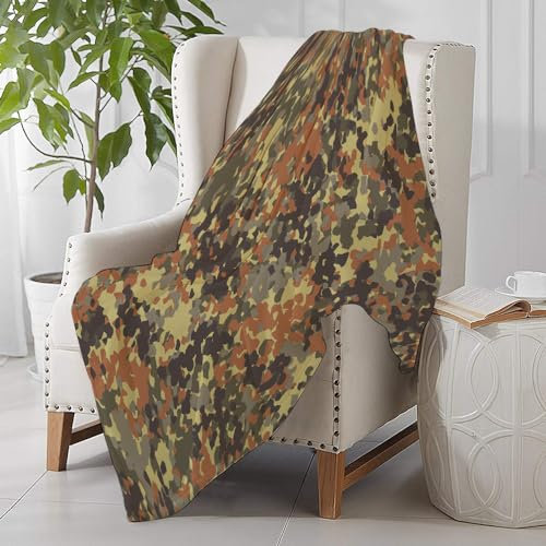 SHAARIKuscheldecke Flauschige extra weich & warm Wohndecke Flanell,Beige Muster Deutsche Flecktarn Tarnung Fünf Farben Brauner MilitärfleckSofadecke oder Bettüberwurf, 130x150cm