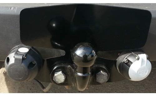 TOWBAR BUMPER PROTECTOR PLATE DOUBLE SOCKET HEAVY DUTY BLACK (CPBP153)