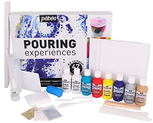 Pébéo - Kit Pouring Expériences 47 Pièces - Coffret Fluid Art - Peinture Acrylique Pré-mélangée Prête à l'Emploi - 8 Flacons 118ml Couleurs Assorties + Huile de Silicone 50ml + 4 Cartons Toilés 524600