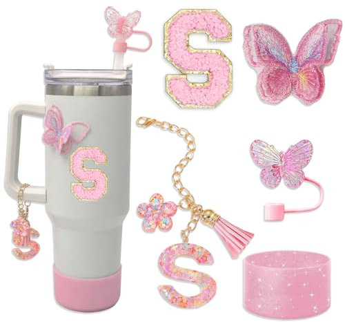 LAMOOER Set di accessori per Tumbler Stanley, tra cui 10 mm farfalla Straw Cover Topper, Coppa Letter Charms, Stivali in silicone, Lettera e adesivi a farfalla (rosa, S)
