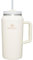 STANLEY Quencher H2.0 FlowState Vakuumisolierter Becher aus Edelstahl mit Deckel und Strohhalm für Wasser, Eistee oder Kaffee, cremefarben, 1,8 l, FlowState Tumbler