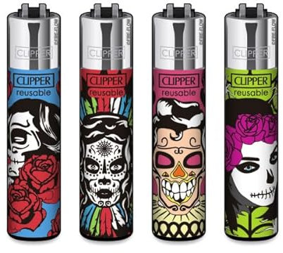 Clipper® Feuerzeuge im Multipack - 4er Set mit coolem Look - Nachhaltig NEU - INKL Gratis Crystal Deko Balls (Calaca)
