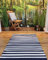 KAMACA Outdoor Teppich Maritim wetterfest UV beständig wendbar für Balkon Terrasse Garten Wohnmobil RV Camping Robuste Campingmatte für alle Außenbereiche (Teppich 90 x 150 cm blau Weiss)