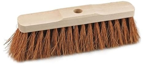 Besen Kokos 600 mm mit Stielloch Sattelholz