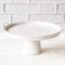 Home of Cake Plato para tartas con pie Puro mediano en blanco mate, diámetro de 27 cm, soporte para tartas, soporte de cerámica para bodas, cumpleaños, fiestas