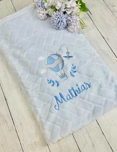 Copertina neonati in morbidissimo pile personalizzata con disegno e nome ricamato a scelta regalo neonati e bimbi battesimo nascita baby shower compleanno (celeste)
