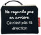 hello-bags. Portemonnaies/Porte Cartes. Extérieur : Coton 100%. avec Fermeture éclair et Doublure intérieure. Inclue Une enveloppe de Cadeau. « NEREGARDE ». Écru/Noir. 14 x 10 cm.
