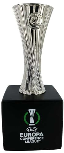 UEFA Europa Conference League Trophäenreplik auf Holzsockel 45 mm Miniatur, Detailgetreu aus Zamak und Holz, Hochwertige Verarbeitung, Sammlerstück für Fans und Sammler Fanartikel Geschenk für Männer