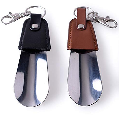 Dyda6 Mini Schlüsselanhänger Schuhlöffel, Edelstahl Schuhlöffel mit Lederriemen Füße, perfekt für Reisen, braun, Free Size