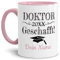 Tasse mit Spruch - Abschluss geschafft Doktor - zum selbst Gestalten mit Wunschname und Abschlussjahr - Geschenk für Abschluss zum Doktor, Henkel & Innen Rosa 300 ml | Personalisiert