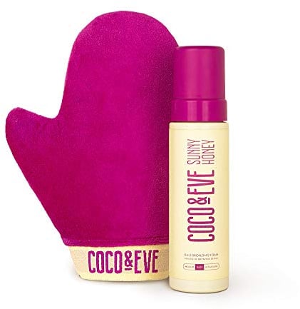 Coco & Eve Sunny Honey Deluxe Selbstbräunerset - Bali Bräunungsmousse mit Samthandschuh zum Auftragen von Selbstbräuner und Transportbeutel. Selbstbräunungsmousse (Ultra Dark)