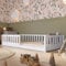 Crazy Pine Kinderbett 90x200 cm – Massives Montessori Bodenbett aus Holz in Weiß mit Rausfallschutz – Sicheres Kleinkindbett – Skandinavisches Design, Leichte Montage - Crazy Basic