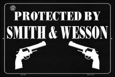 Wcguokj Protected by Smith and Wesson Retro-Vintage-Blechschilder, rustikale Wandkunst, 30,5 x 20,3 cm