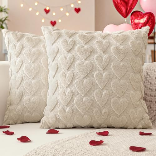 Artscope 2er Set Wolle Herz Kissenbezüge Weicher Plüsch Kurzer Wollsamt Dekokissenbezüge Valentinstag Kissenhülle Romantische Sofakissen für Liebe Sofa Schlafzimmer Creme Beige, 50x50cm