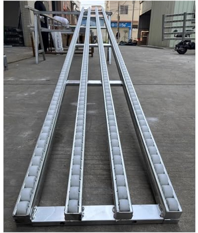 Lätt rulle, odriven ABS-plast och ram i rostfritt stål, perfekt för transport av drycker och vatten med fat, effektiv lösning för bearbetning av varor.