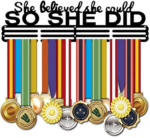 Medaillenhalter Display Hanger Rack She Believed She Could, So She Did Stabile Stahl Medaille Metall Wandhalterung Rahmen für Gymnastik, Fußball, Softball