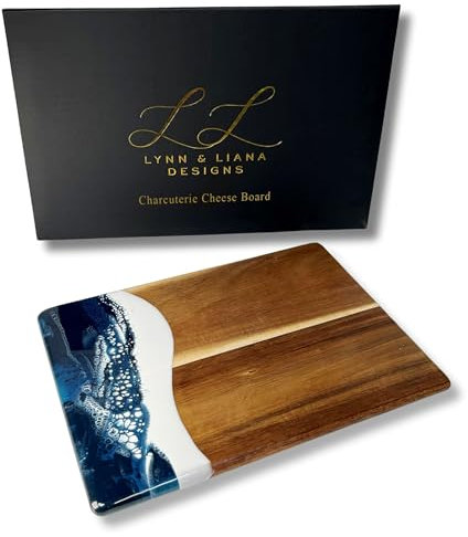 Lynn & Liana Date Night Akazien-Käsebrett, Holzharz-Schneidebrett, luxuriöses Charcuterie-Brett zum Servieren, handgefertigtes Schneidebrett, 20,3 x 27,9 cm, Marineblau / Weiß / Metallic
