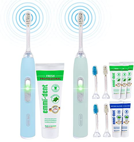 emmi-dent Metallic elektrische Ultraschall Zahnbürste (Family-Set Pastellblau+Pastellgrün) I Für empfindliche Zähne mit 96 Mio. Schwingungen Iohne Schrubben I Bis zu 12 Tage Akkulaufzeit mit Zahnpasta