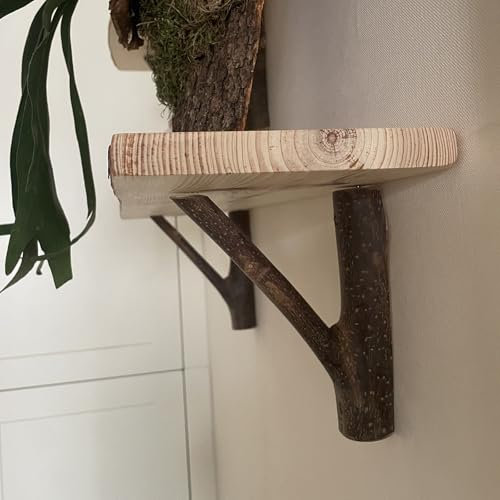 HCBUTAE Vintage Wandregal, Unregelmäßiges Massivholz Aufbewahrungsregal, Dekoratives Regal, Natürliche Rinde, 2.5 cm Dick, 2 Astförmige Regalhalterungen