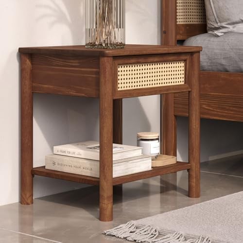 IDIMEX Nachtkommode CEFIRA mit Schublade und Ablagefach, Kastanie Finish - Nachttisch aus Massivholz, Nachtschrank mit Rattan, Kleine Kommode ideal für das Schlafzimmer