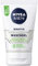 NIVEA MEN Gel lavant Sensitive (100 ml), gel nettoyant sans savon à la camomille et vitamine E pour la peau sensible des hommes, nettoyage du visage apaisant à 0% d'alcool