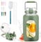 BLUEGO 2500ml Bouteille d'eau en verre avec poignée en acier inoxydable 2,5L Grande Gourd avec marqueurs de temps et manchon en silicone Carafe à eau Sans BPA pour sport, Olive