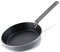 FMprofessional Resist Pfanne aus Aluminium 24 cm – Bratpfanne mit hochwertiger Antihaftbeschichtung – Geeignet für alle Herdarten (auch Induktion) – ca. 24,5 x 46,8 x 10,5 cm