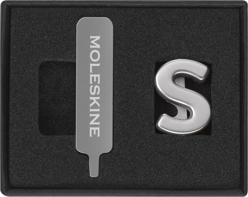 Moleskine-Anstecknadel für Notizbuch oder Agenda, Buchstabe S, Buchstaben-Anstecknadel, Personalisiere den Verschluss mit einem Gummiband, Personalisierte Geschenkideen, Silberfarbe