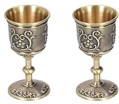 Buachois 2 Stück Vintage Weinbecher Anti-Bronze Sonnentotem Handgemachte Geprägte Dekor Weinbecher Europäischen Königlichen Kelch für Party Hochzeitstag Weihnachten(9.2x4.8x4.8 cm, 40ml Kapazität)
