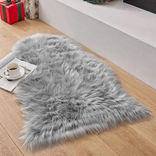 SXYHKJ Faux Lammfell Schaffell Teppich Lammfellimitat Teppich Longhair Fell Optik Nachahmung Wolle Bettvorleger Sofa Matte (75 x 120 cm, Grau)