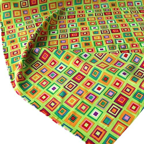 TOLKO 1m Modestoff | Dekostoff universal Stoffe zum Nähen Meterware Dekorieren | Blickdicht, knitterarm | 150cm breit Bekleidungsstoffe Dekostoffe Vorhangstoffe Basteln Patchwork (Grün Karo)