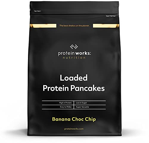 THE PROTEIN WORKS - Pancakes Protéinés | Mélange pour crêpes Premium | Snack Idéal | Petit-Dejeuner protéiné | 16 Portions | Banane Et Pépites De Chocolat | 1kg