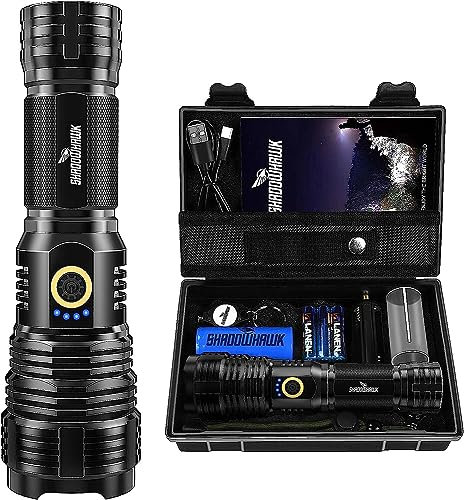 Shadowhawk Torcia LED Potente Professionale, Ricaricabile Torce Led Alta Potenza 500000 Lumen XHP70.2, Torcia Tattica Militare, IP67 Impermeabile, Zoomabile, Campeggio Emergenza Regalo
