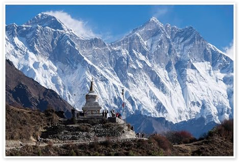 Posterlounge Tenzing Norgye Stupa & Mount Everest Poster | 100 x 70 cm von John Woodworth Wandbilder Wanddeko