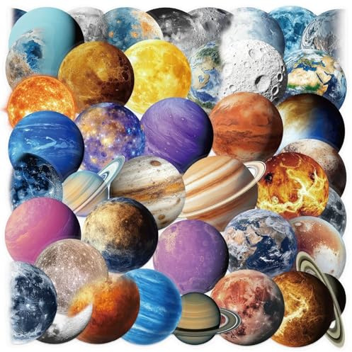 Der Planet Wasserdichte Aufkleber Set Geschenk für Jugendliche Erwachsene 50 Stück Transparent Vinyl Sticker Deko für Auto Motorräder Fahrrad Skateboard Snowboard Gepäck Laptop Scrapbook Auto Koffer