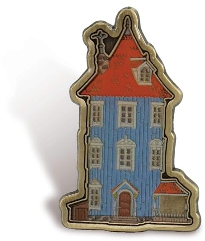 Half Moon Bay Moominvalley Moomin House entworfen von Dennis Livson, 3,8 cm, blaue und rote Zinklegierung und Emaille, Anstecknadel, 3,8 cm, Zinklegierung und Emaille, kein Edelstein