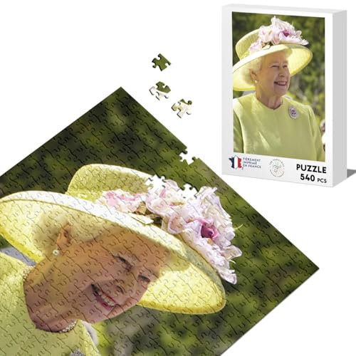 Classic Puzzle 540 Pieces Queen Elizabeth Yellow England United Kingdom Portrait