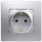 LEGRAND Enchufe 2P+T, Gama Niloé Monobloc, 16A 230V, Mecanismo Completo con Marco, Color Aluminio, 396482