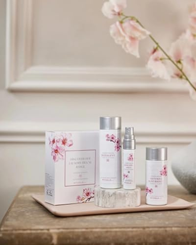 Rituals Discover Laundry Deluxe Range Miniatur-Waschmittelset. Ritual Of Sakura Reiseset Geschenkbox