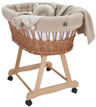 Wiklinopol Stubenwagen Amelia – Handgeflochtener Moseskorb Natur mit Gestell & Matratze – 5-teiliges Teddy-Bettset Beige – Tragbarer Babykorb mit Rollen – Ideal für Neugeborene