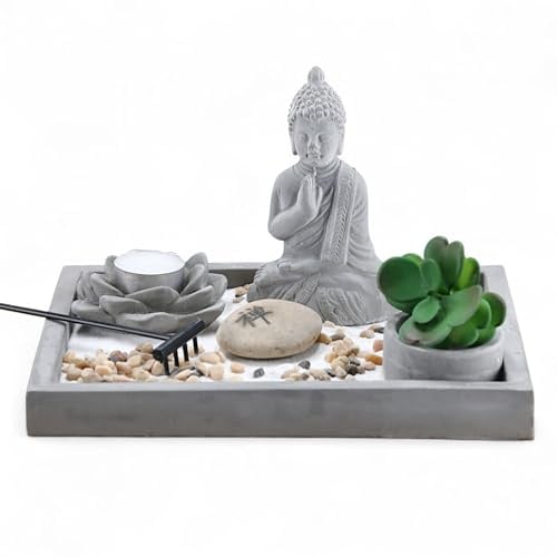 MIJOMA Buddha-Figur auf Zement-Teller mit Teelichthalter, Harke, Dekosteinen & Sand – Zen-Garten Set – Spirituelle Dekoration für innere Ruhe & Harmonie (rechteckig 25 x 18 cm)