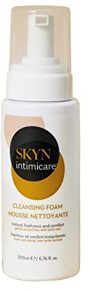 SKYN Intimicare: Intimicare Reinigungsschaum für Sie (200 ml) – Waschschaum für Frauen spendet Feuchtigkeit und Geruchskontrolle – ausgewogener pH-Wert – dermatologisch getestet
