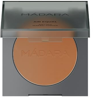 MÁDARA | AIR EQUAL Soft Silk Mineral Powder, #4 DEEP, 9 g - finitura opaca, cipria fissante e trucco in polvere, senza talco, dermatologicamente testato, certificato COSMOS Natural