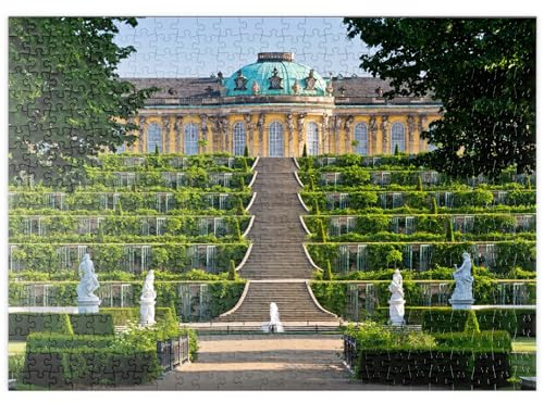 Schloss Sanssouci mit den Weinbergterrassen im Park, Potsdam – Premium-Puzzle mit 1000 Teilen, 38 x 26 cm