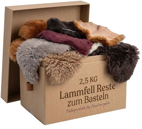 MATTES Lammfell Bastelpaket 2,5 kg – echtes Natur-Lammfell Restepaket – Fellreste zum Basteln, Nähen, DIY, Patchwork & Dekoration – Produktionsverschnitt Premium Qualität (Bunte Mischung