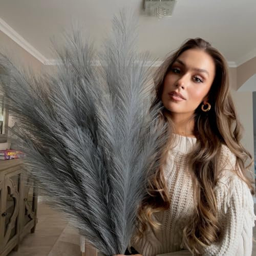 VOULUX Graues künstliches Pampasgras, großes Bündel, 115 cm, extra Flauschige Stiele, 18 dekorative Zweige für künstliche Bodenpflanzen, Vasenfüller für Boho-Chic, Grau, Wohnzimmer-Dekoration